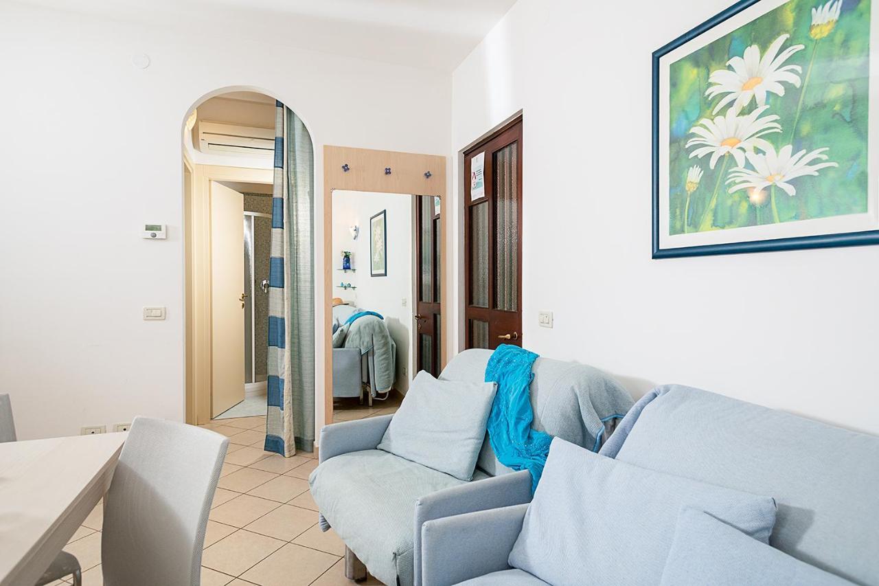Apartments Blue View - Residence Casetto Bardolino - Regarda Travel Luaran gambar