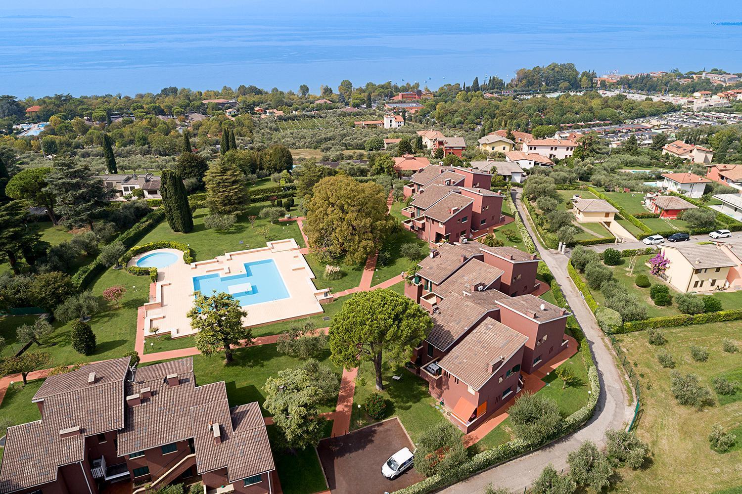 Apartments Blue View - Residence Casetto Bardolino - Regarda Travel Luaran gambar