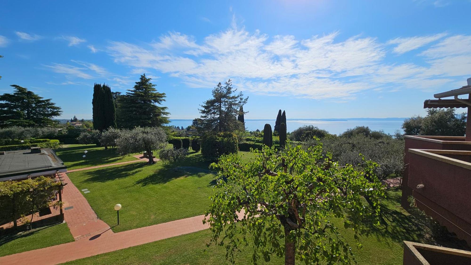 Apartments Blue View - Residence Casetto Bardolino - Regarda Travel Luaran gambar